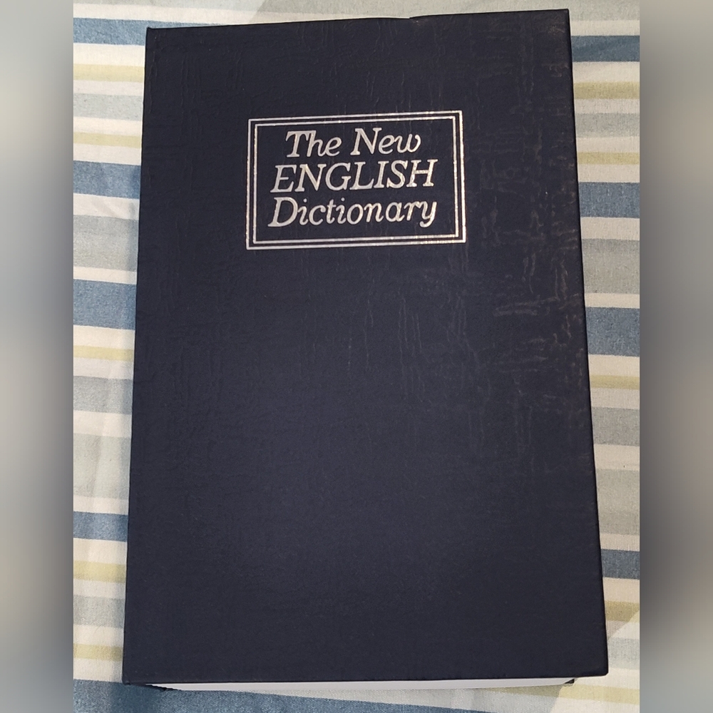 Like-New Dictionary Book Safe